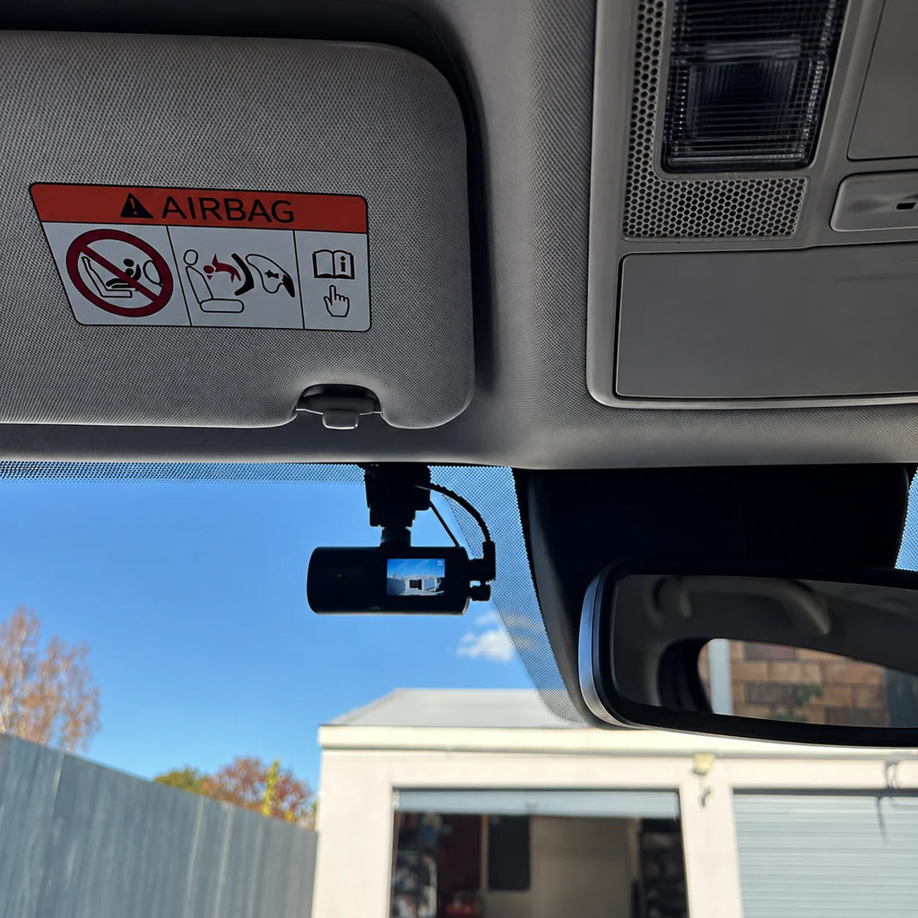 Dashcam Guardian 4K installée sur le pare-brise